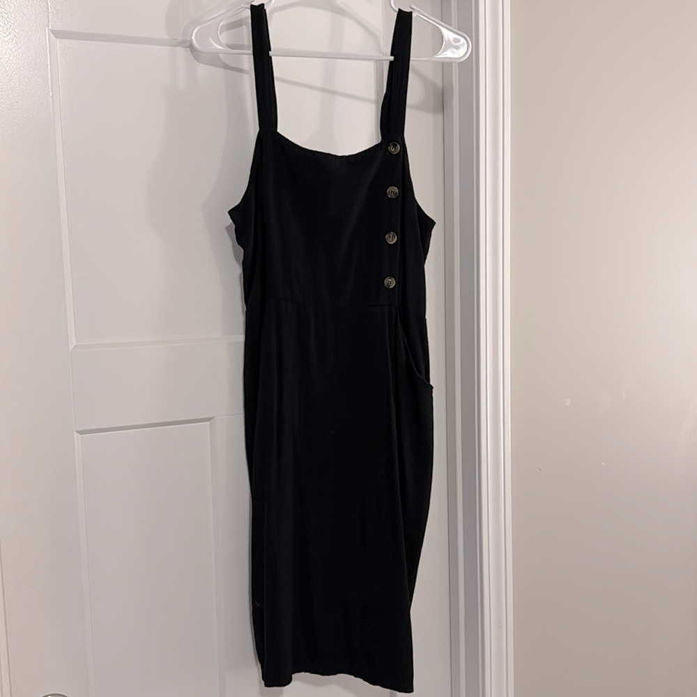 Black pencil dress.